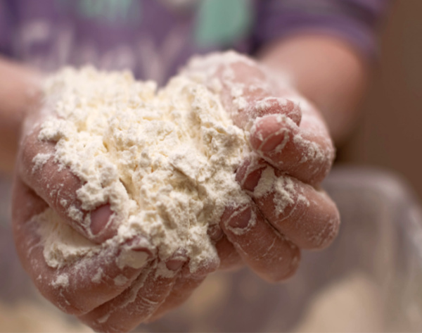 Make mold-able play dough using just two ingredients! #clouddough #clouddoughrecipe #flourdoughforkids #playdough #growingajeweledrose #activitiesforkids Make mold-able play dough using just two ingredients! #clouddough #clouddoughrecipe #flourdoughforkids #playdough #growingajeweledrose #activitiesforkids