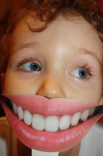 Tominowo: Myję zęby.... wystające z.