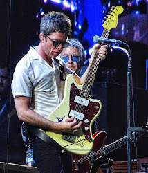 noel flying gallagher birds brisbane