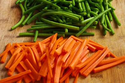 Steamed Green Beans and Carrots with Charmoula Sauce found on KalynsKitchen.com