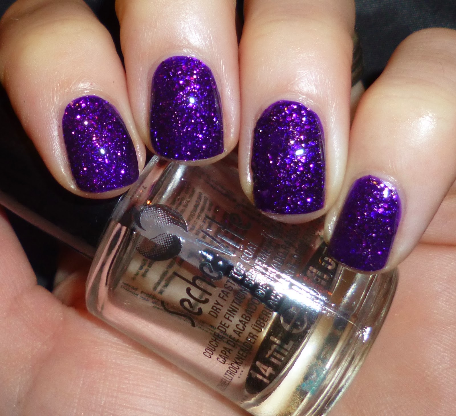 Lou is Perfectly Polished: Christmas Nails: Reindeer and Hearts