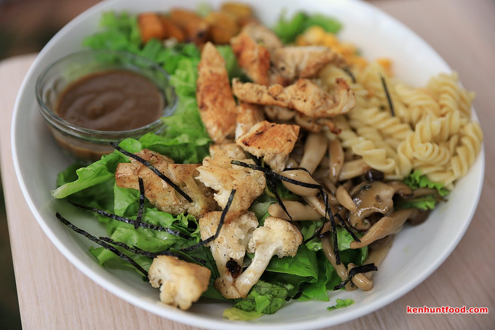 KEN HUNTS FOOD Salad Farm Jalan Kebun Bungah, Penang.