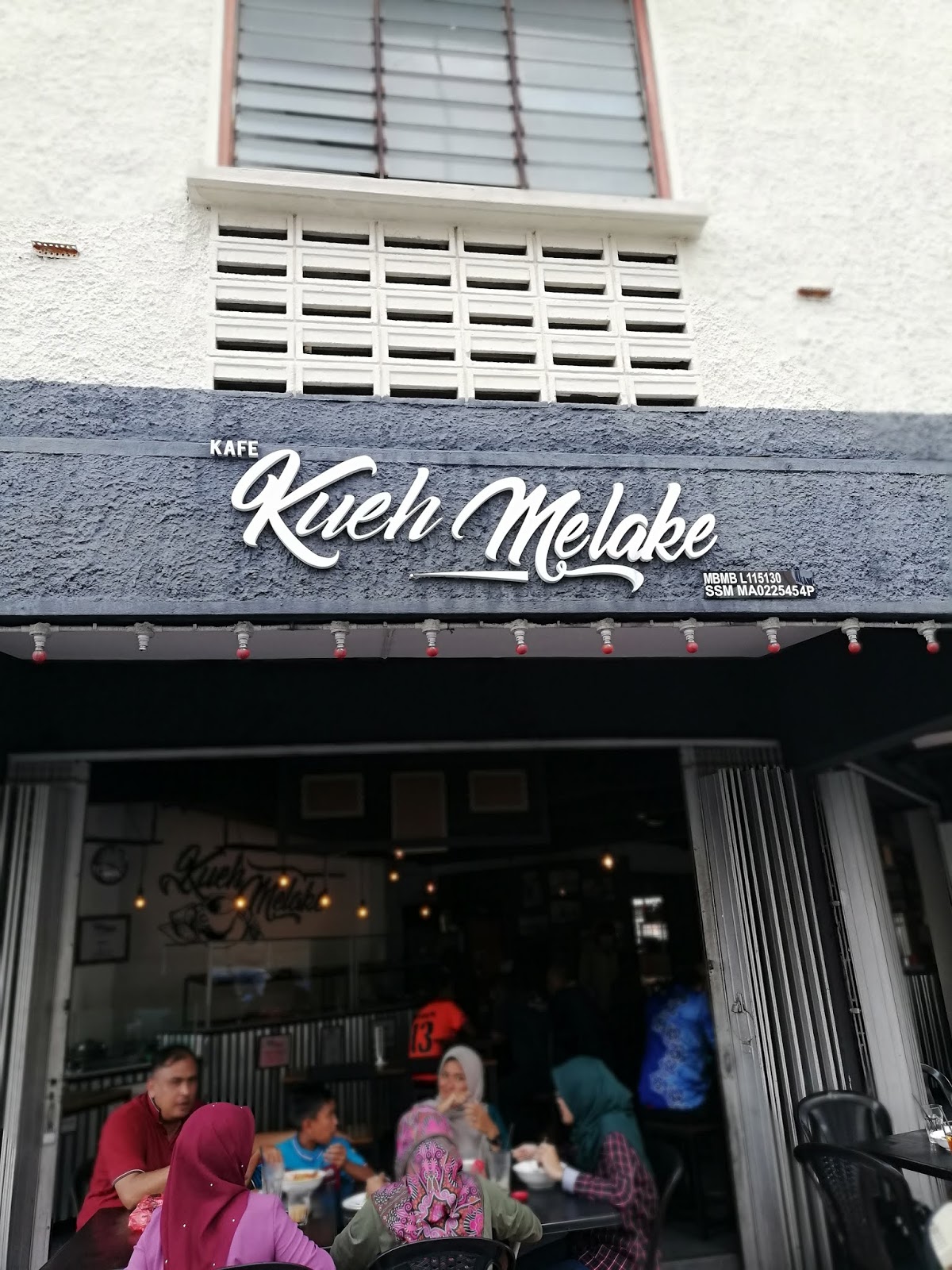 Let S Explore Melaka Kueh Melake Cafe