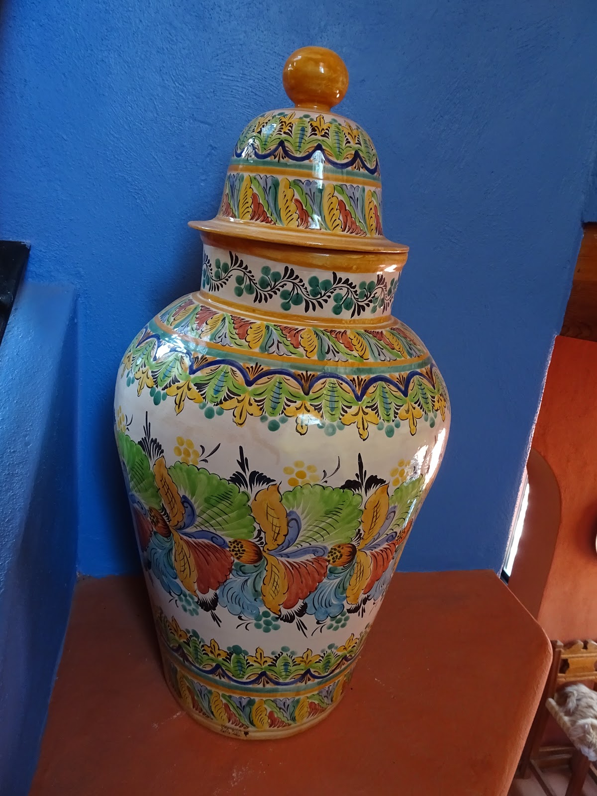 Messy Suitcase! Discovering Mayolica Pottery in Santa Rosa