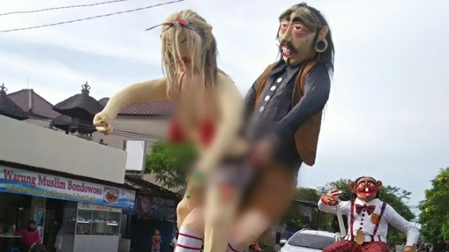 Ogoh-ogoh Ini Bikin Gagal Paham, Maksudnya apa Rancang Adegan Dewasa itu Ogoh-ogoh Ini Bikin Gagal Paham, Maksudnya apa Rancang Adegan Dewasa itu