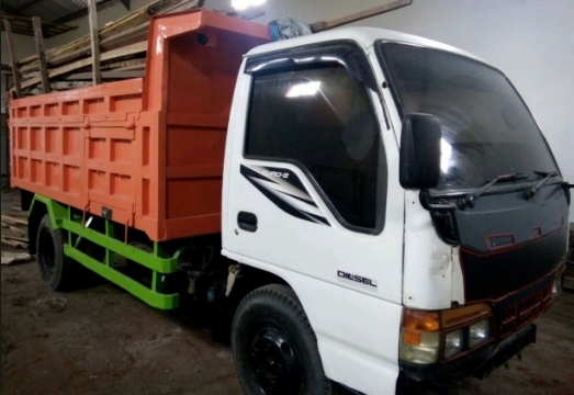 karoseri dump truk jawa timur-putih orange