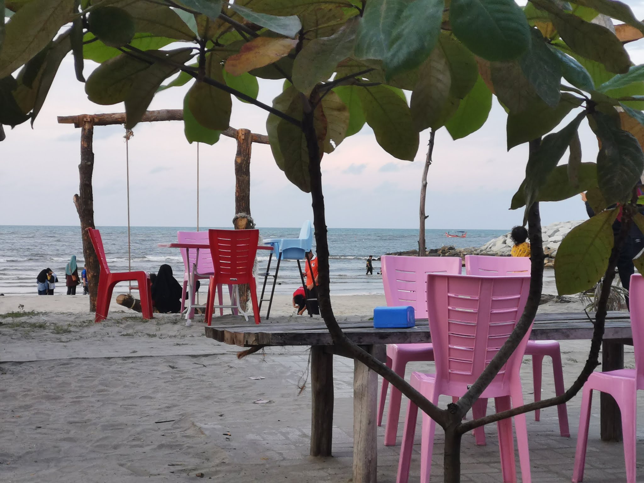 19 Tempat Makan Di Ancol Dekat Pantai