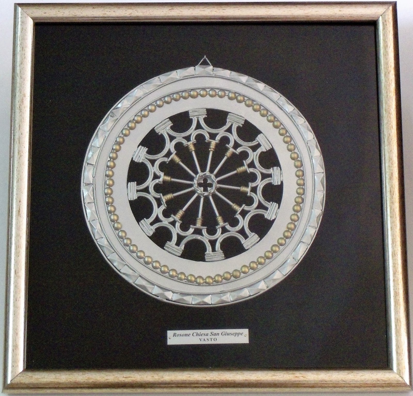 Vasto Gallery Emilio Santoro, “Rosone chiesa di S.Giuseppe”, 2016.