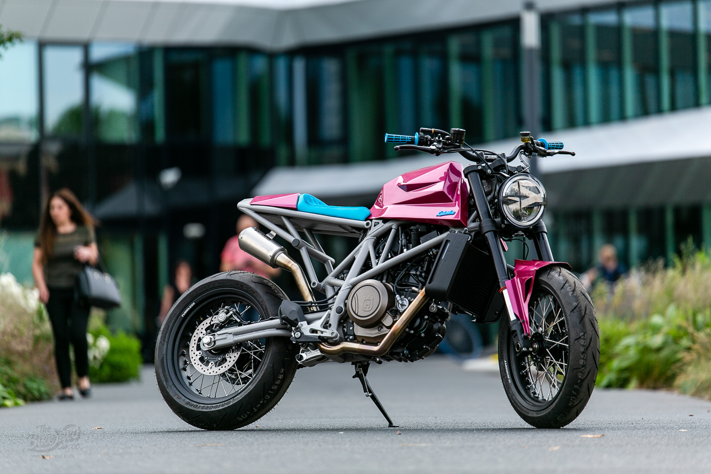 husqvarna svartpilen 701 cena