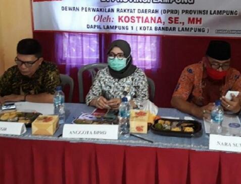 Anggota DPRD Lampung Sosialisasi Perda Rembug Desa