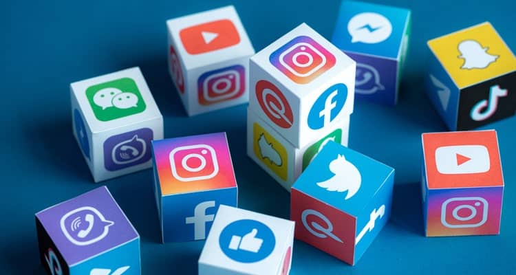 كيفية استخدام قصص وسائل التواصل الاجتماعي لتسويق عملك كيفية استخدام قصص وسائل التواصل الاجتماعي لتسويق عملك