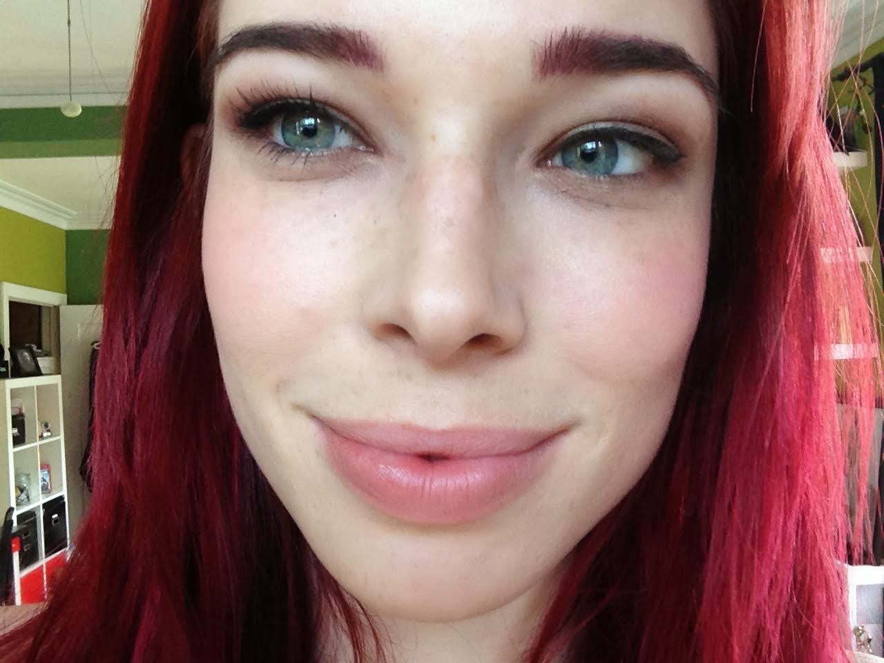 Her Exquisite Face: Chloe Dykstra.