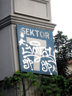 Grafiti Gerbang Menteng