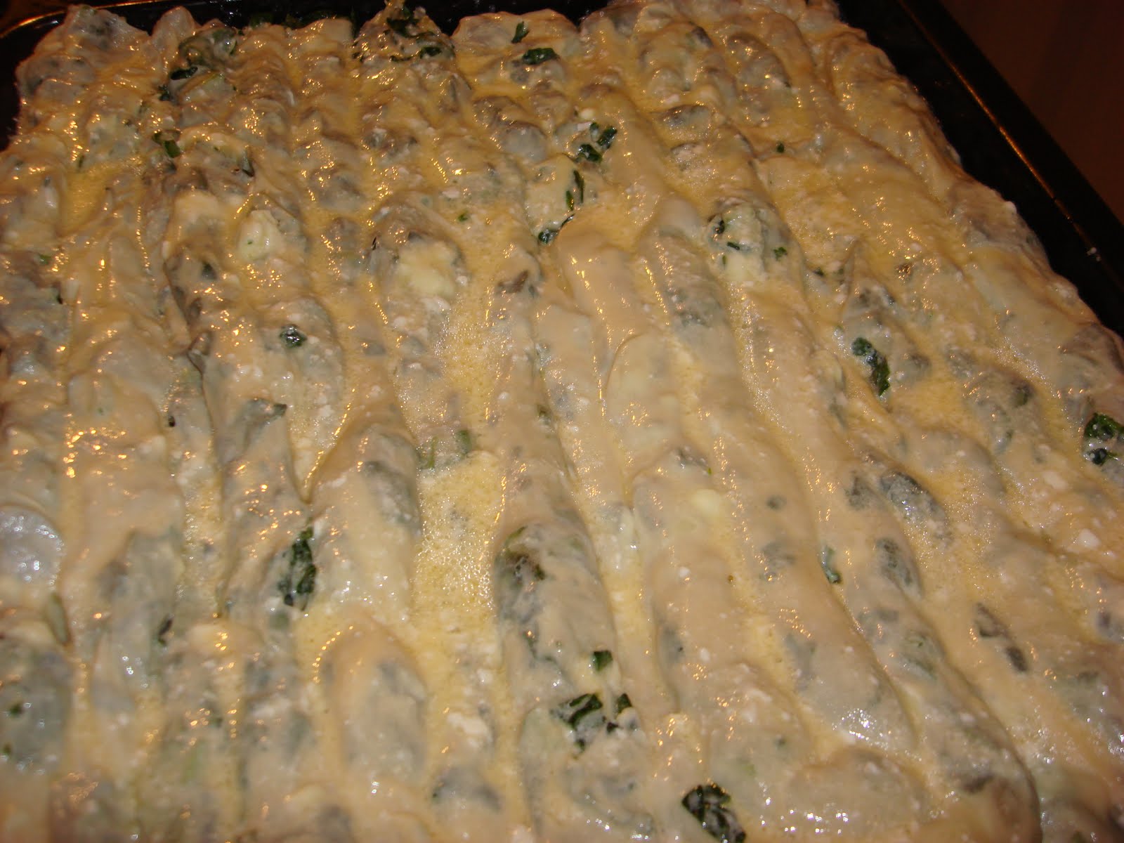 IŞILCA TATLAR ISPANAKLI VE PATATESLİKIYMALI ÇARŞAF BÖREĞİ