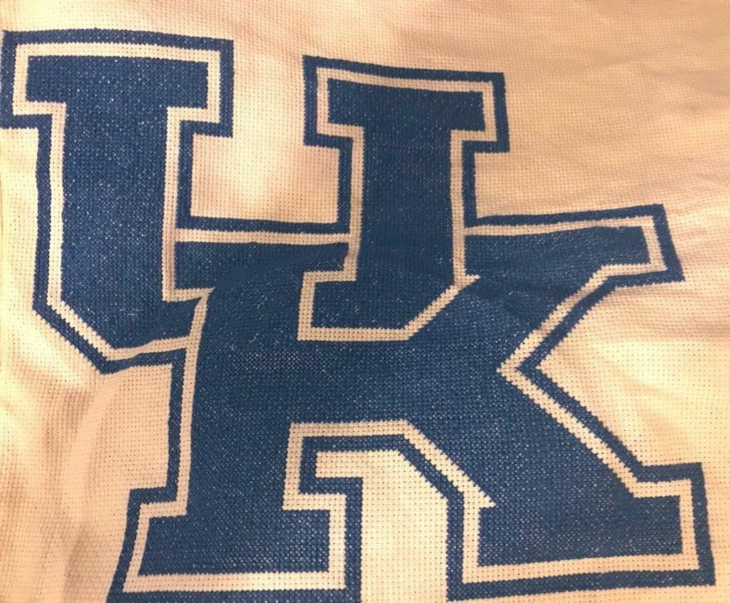 EASY PATTERNS: University of Kentucky Wildcats cross-stitch pattern