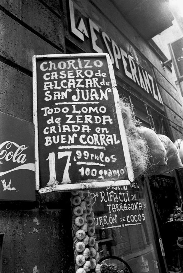 BARCELONA a finales de los 70  - Página 4 Barcelona-1970s-38