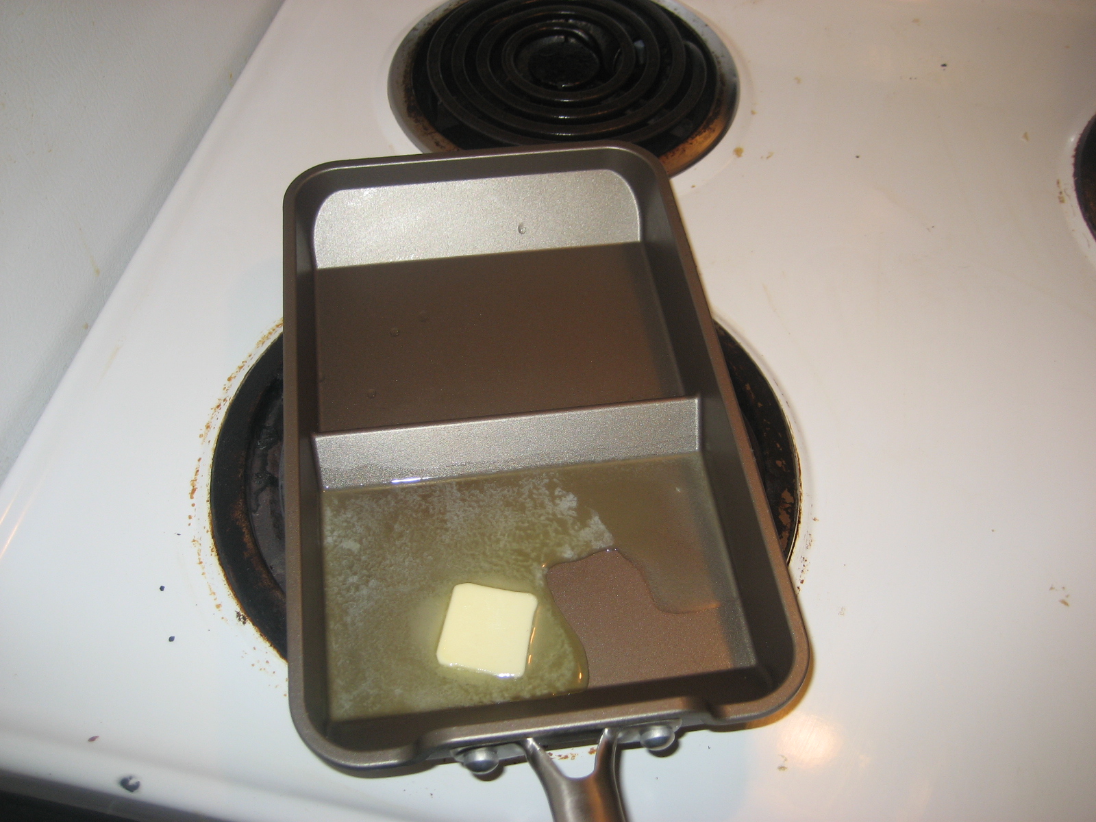 Sauce Robert Nordic Ware Rolled Omelette Pan