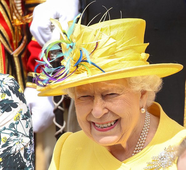 Queen-Elizabeth-and-Eugenie-11.jpg