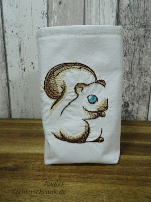 Lichtsäckchen, Angies Kleiderschrank