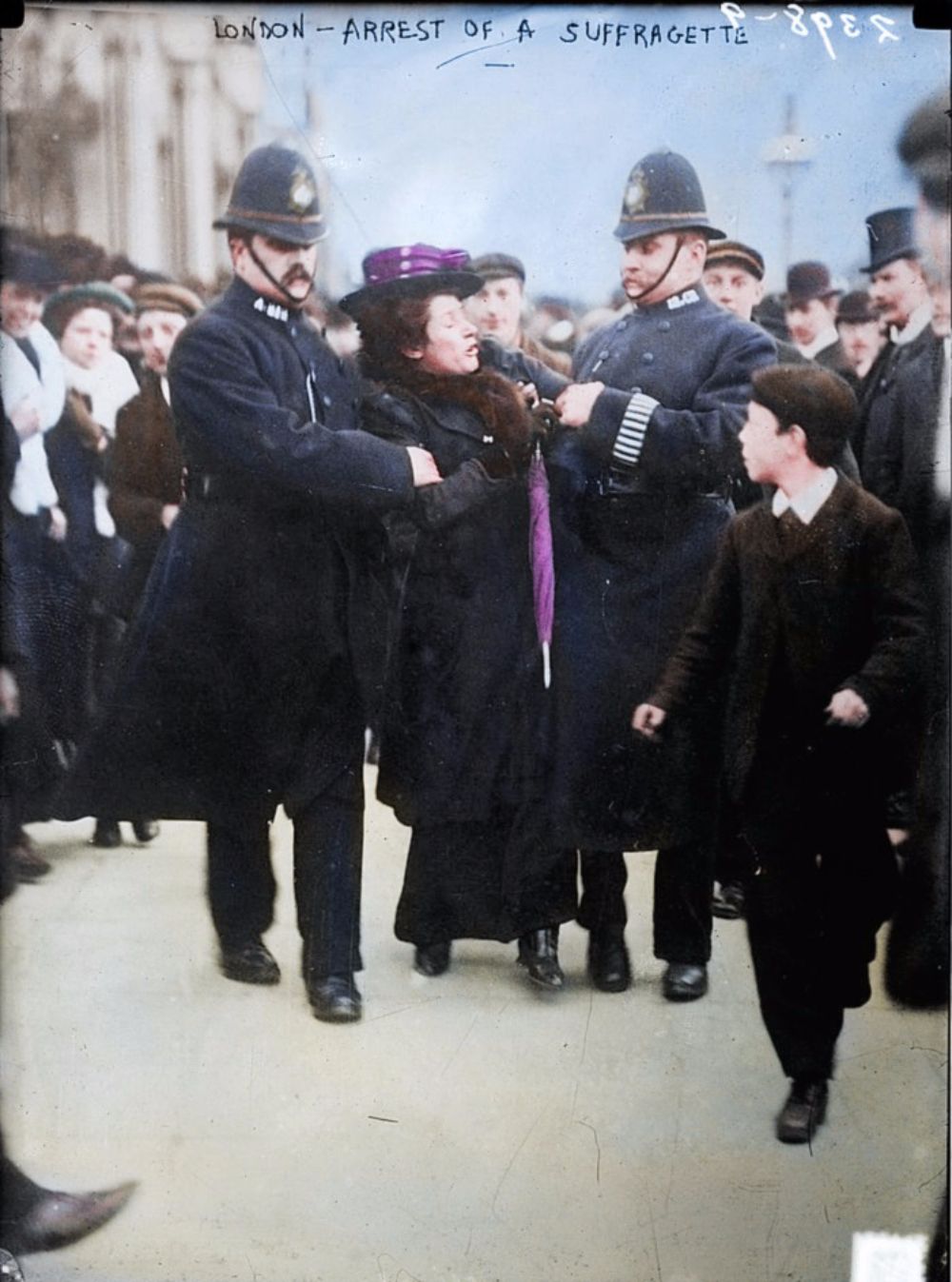 suffragettes-in-color-striking-images-show-the-militant-campaign-for