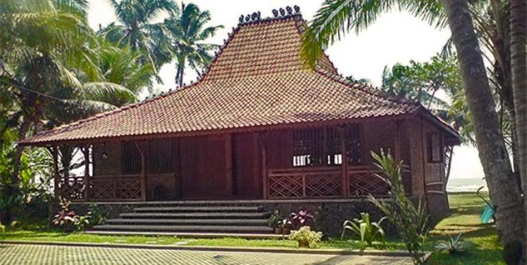 Rumah Joglo Jawa Timur
