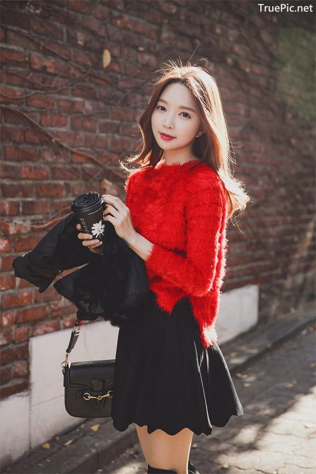 Image-Korean-Fashion-Model-Park-Soo-Yeon-Beautiful-Winter-Dress-Collection-TruePic.net- Picture-11