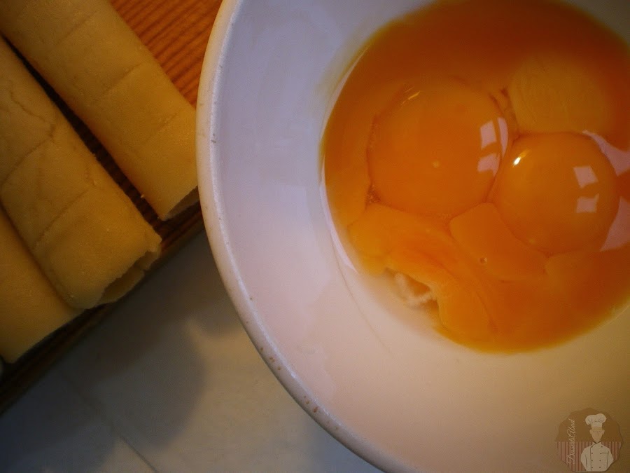 Elaborando el dulce de yema