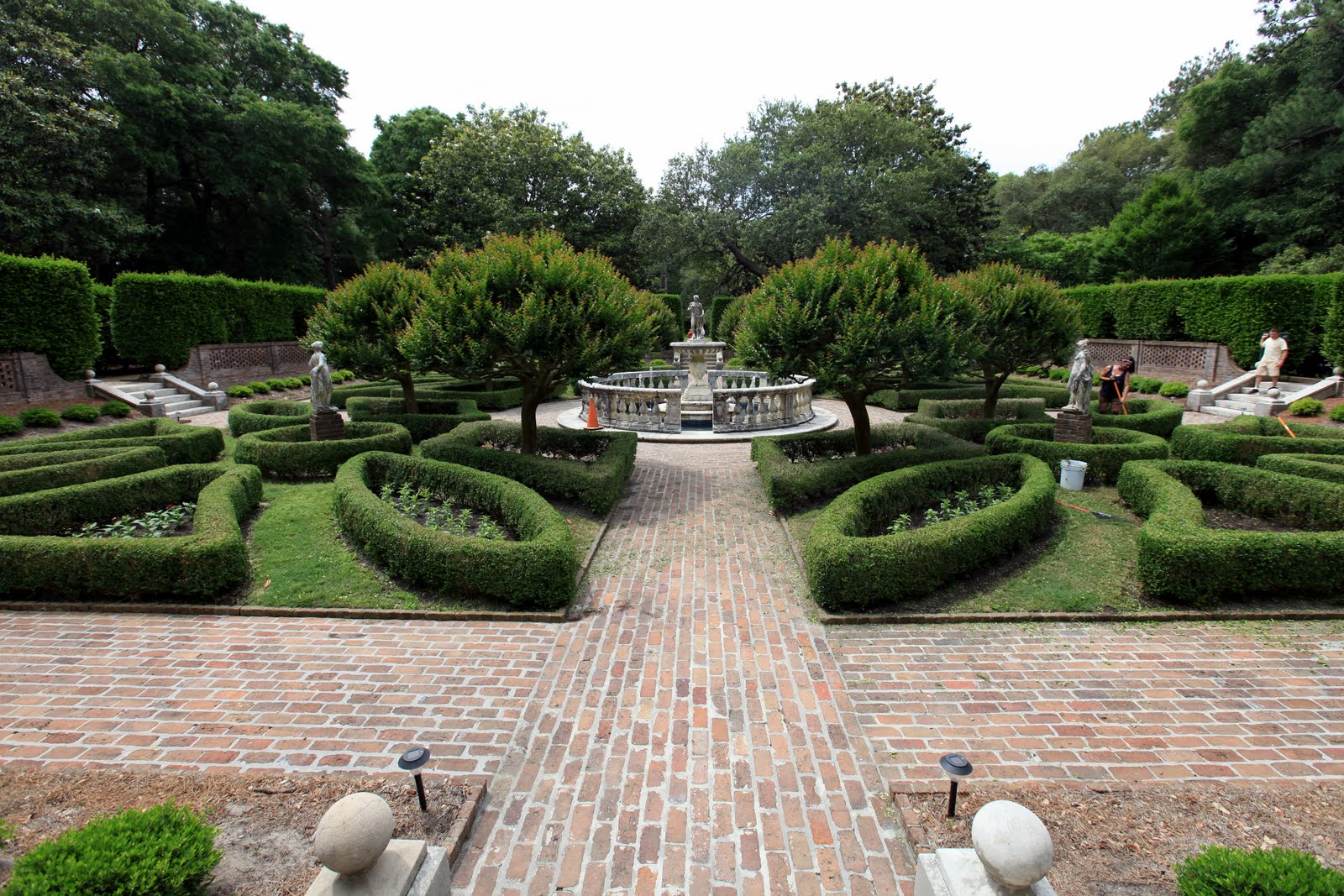 Today's Creations The Elizabethan Gardens, Roanoke Island