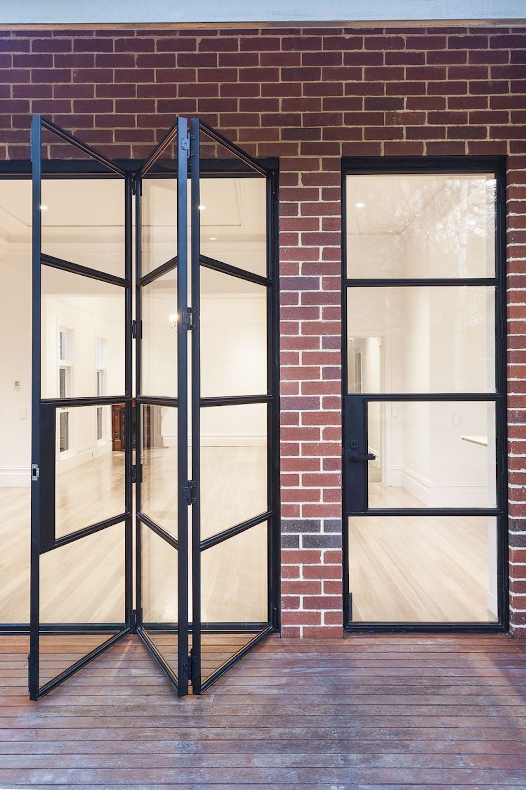 85+ Amazing Window Exterior Design Ideas For Your Home | ARA HOME
