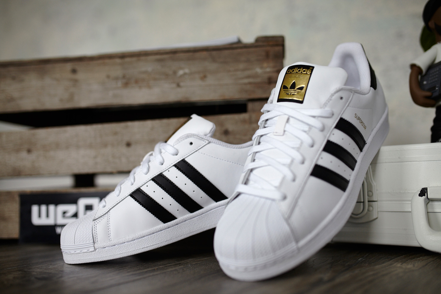 superstar adidas look