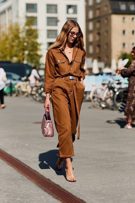 Style Inspiration: The Parisian Way to Wear this Chic Spring Trend