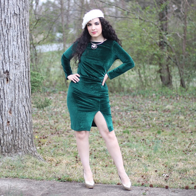 Libertad Green: Stylewe Green Velvet Dress