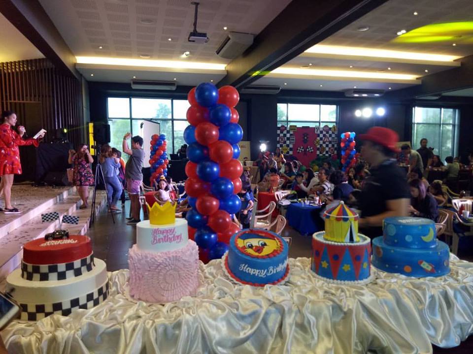 Celebrate Your Kid Birthday Parties With Ie Boy At Max S With Food Coming From Sister Restaurants Of Max S Like Donuts Krispy Kreme Pizzas Yellow Cab And Healthy Drinks Jamba Juice