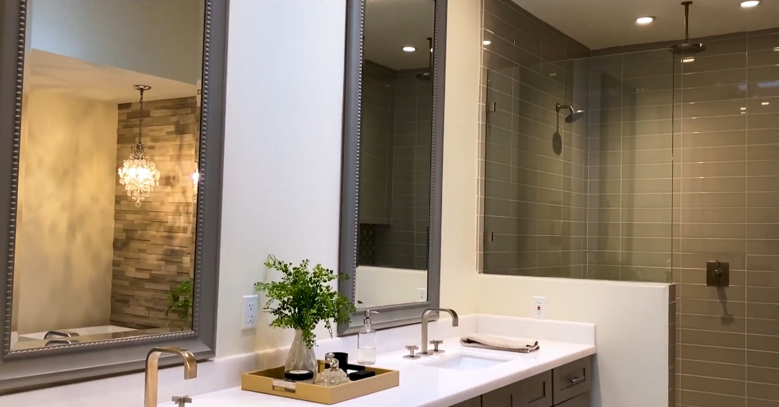 Tour 6732 E. Fanfol Dr, Paradise Valley, AZ vs. 17 Interior Design Photos