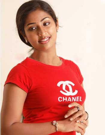 Navya nair IMAGES, GIF, ANIMATED GIF, WALLPAPER, STICKER FOR WHATSAPP & FACEBOOK