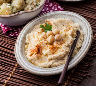 Pasta de grão de bico (Homus)