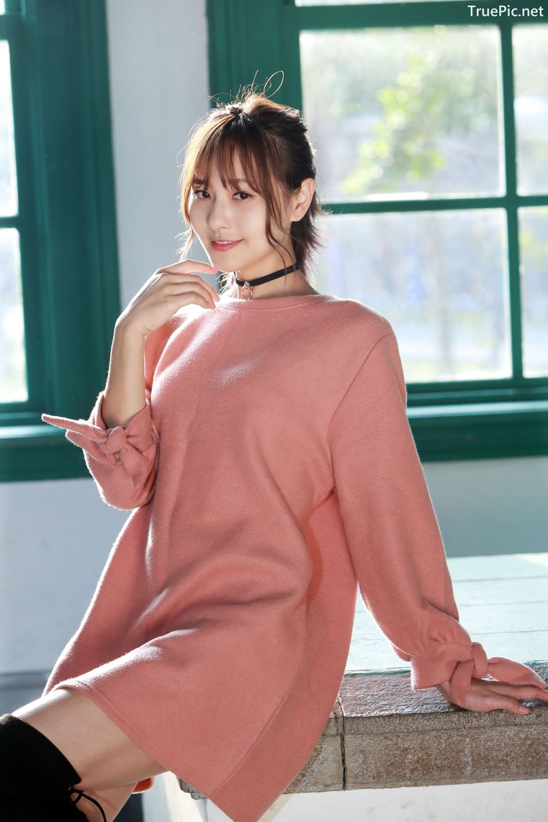 Image-Taiwanese-Model-郭思敏-Pure-And-Gorgeous-Girl-In-Pink-Sweater-Dress-TruePic.net- Picture-43