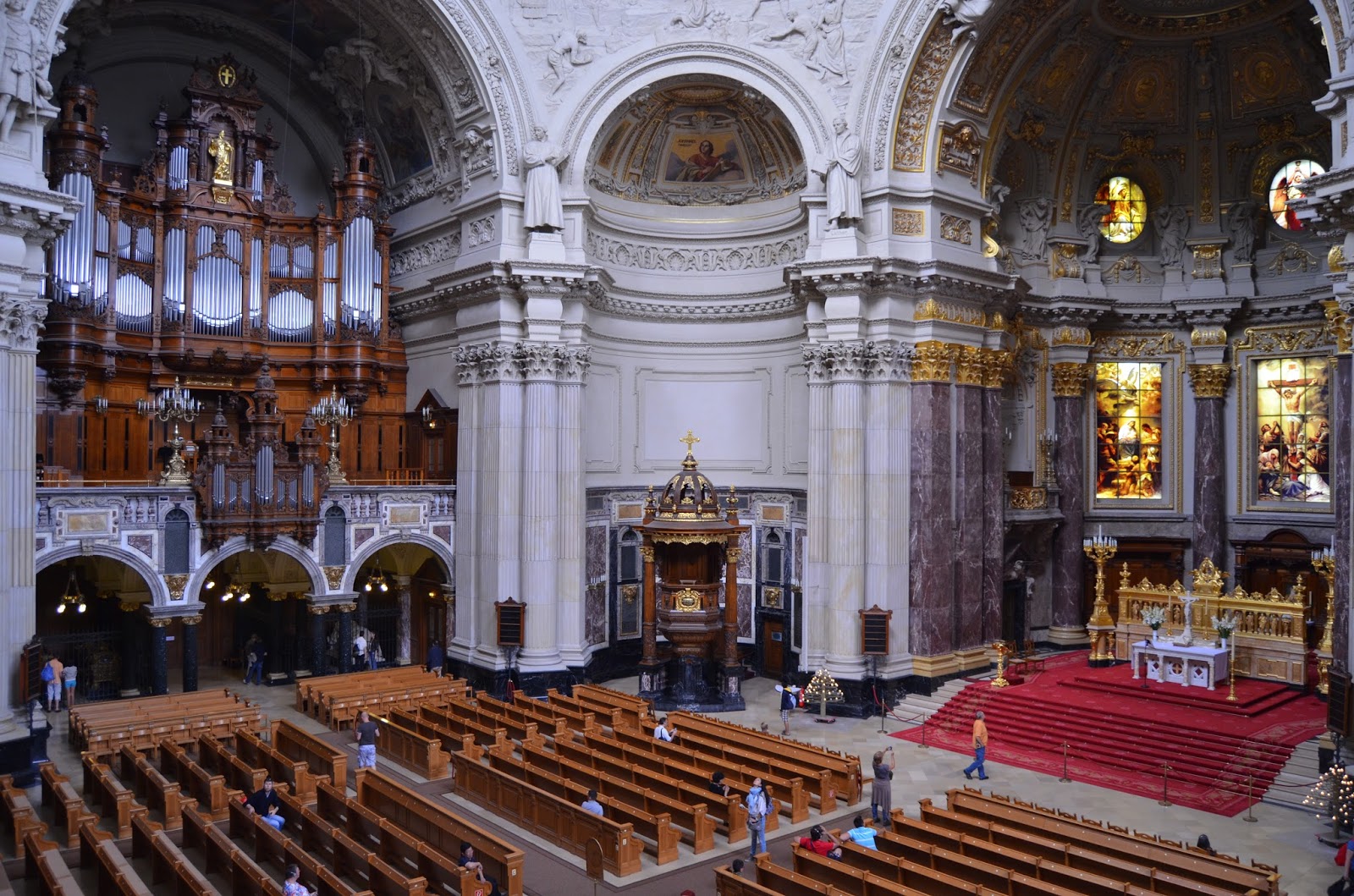 Берлинский кафедральный собор внутри