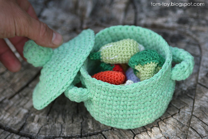 Crochet set for making soup