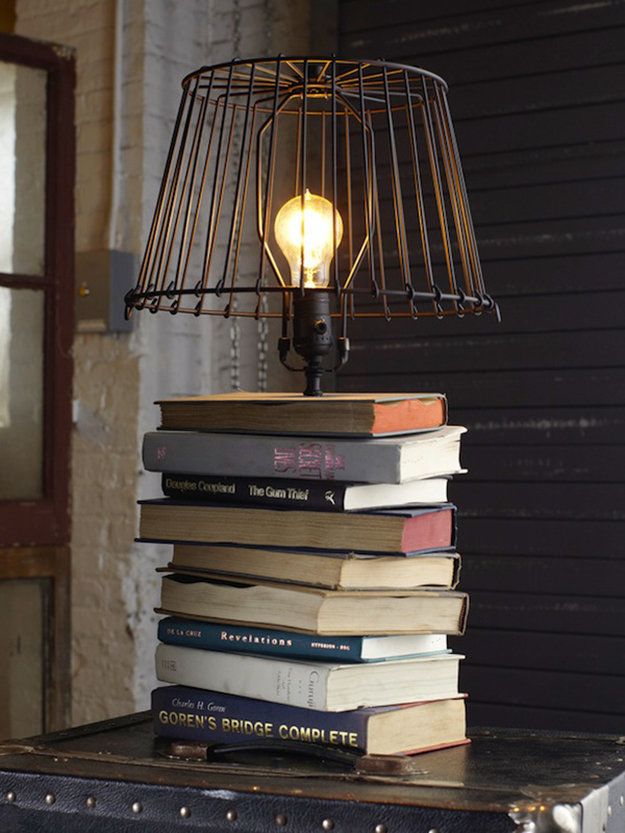 Luminária reutilize livros