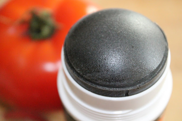 2-in-1 Scrub & Cleanser Stick – Detoxifying Charcoal - Yes to Tomatoes