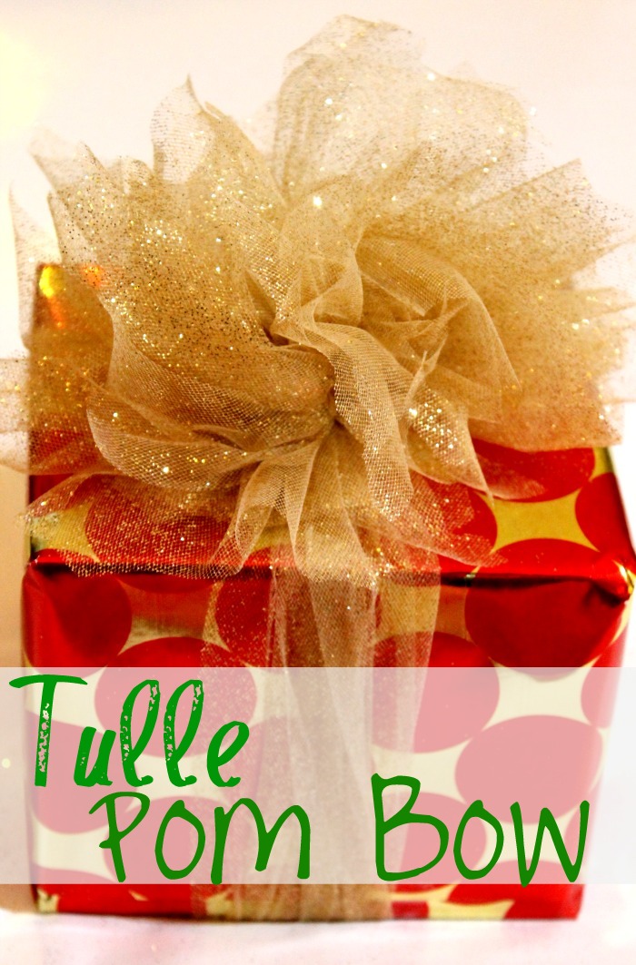 Quick Christmas Gift Wrapping With Tulle Bow : 23 Steps (with Pictures) -  Instructables