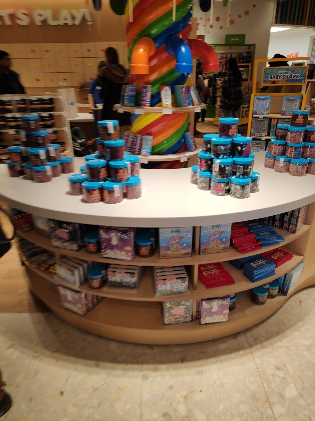 Toys R Us at Westfield Garden State Plaza