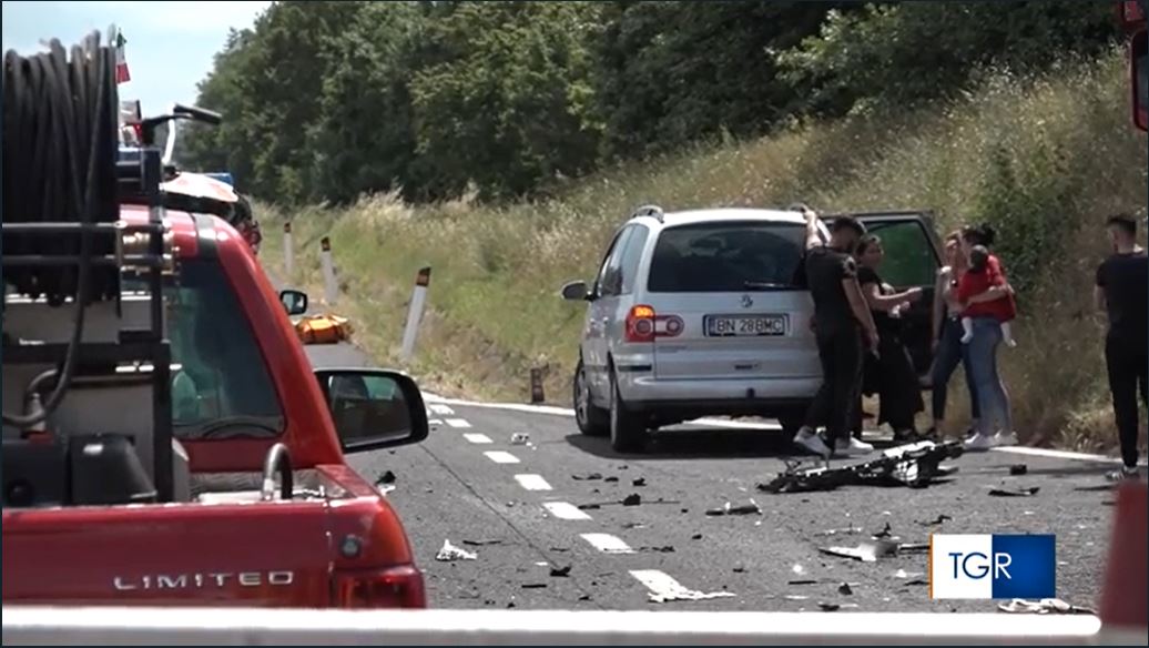 Arezzo, strage in A1 quattro morti due adulti e due bambini tutti di