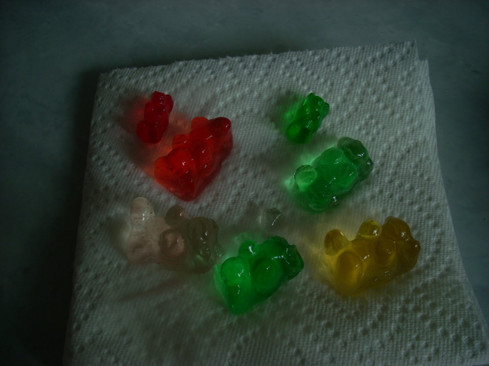 Baked, Boiling & Bubbly Summer SE 1 Gummy bears in the water