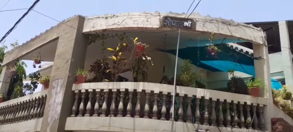 झाबुआ की गोपाल कॉलोनी में फेल सकता है कोरोना, रेड जोन से बिना जाँच के पंहुचा युवक Jhabua News- झाबुआ की गोपाल कॉलोनी में फेल सकता है कोरोना, रेड जोन से बिना जाँच के पंहुचा युवक
