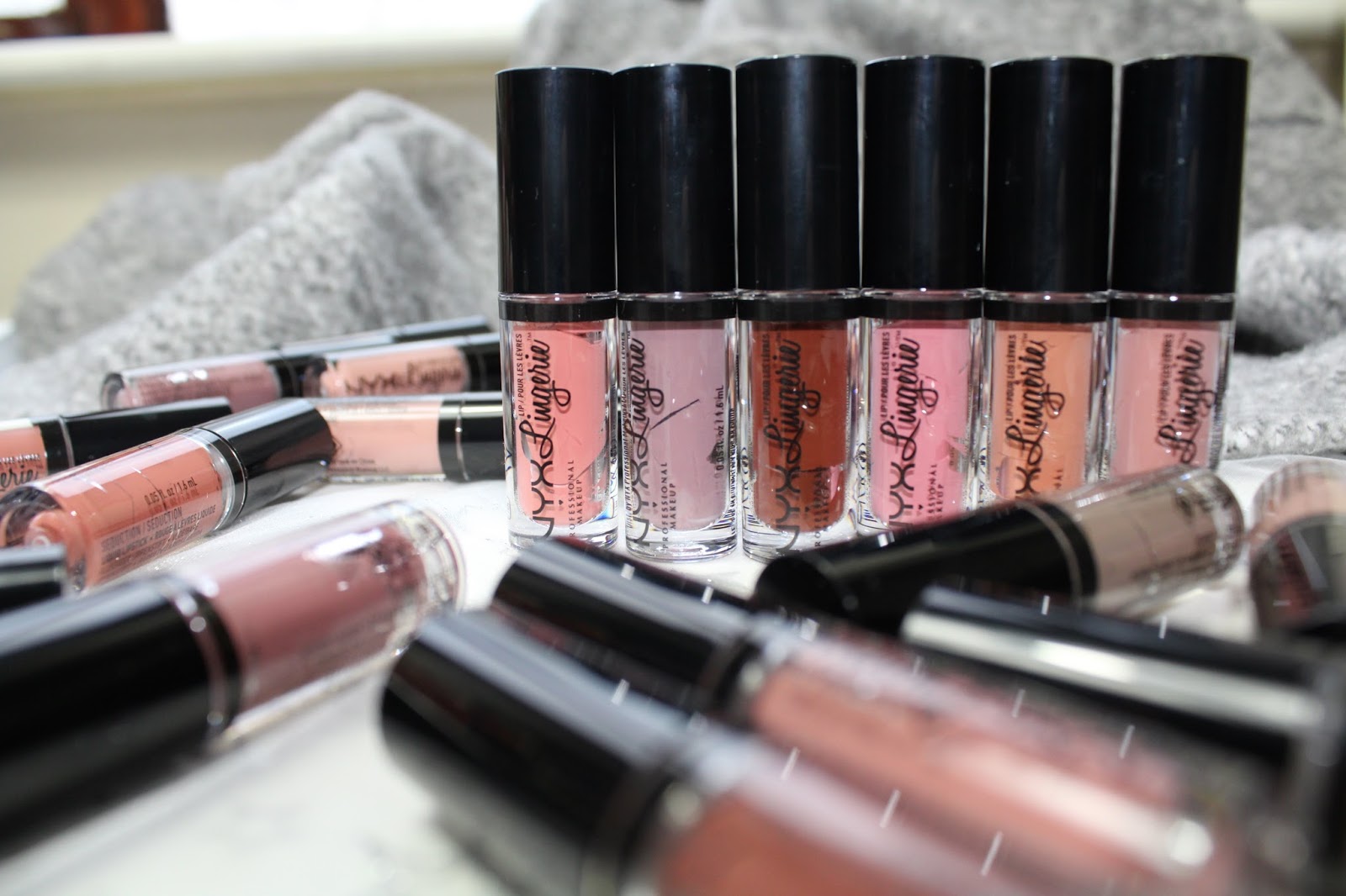 NYX PROFESSIONAL MAKEUP Lingerie Vault  review issybellefox 