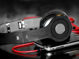 Custom Title with Subtitle and Lock Content