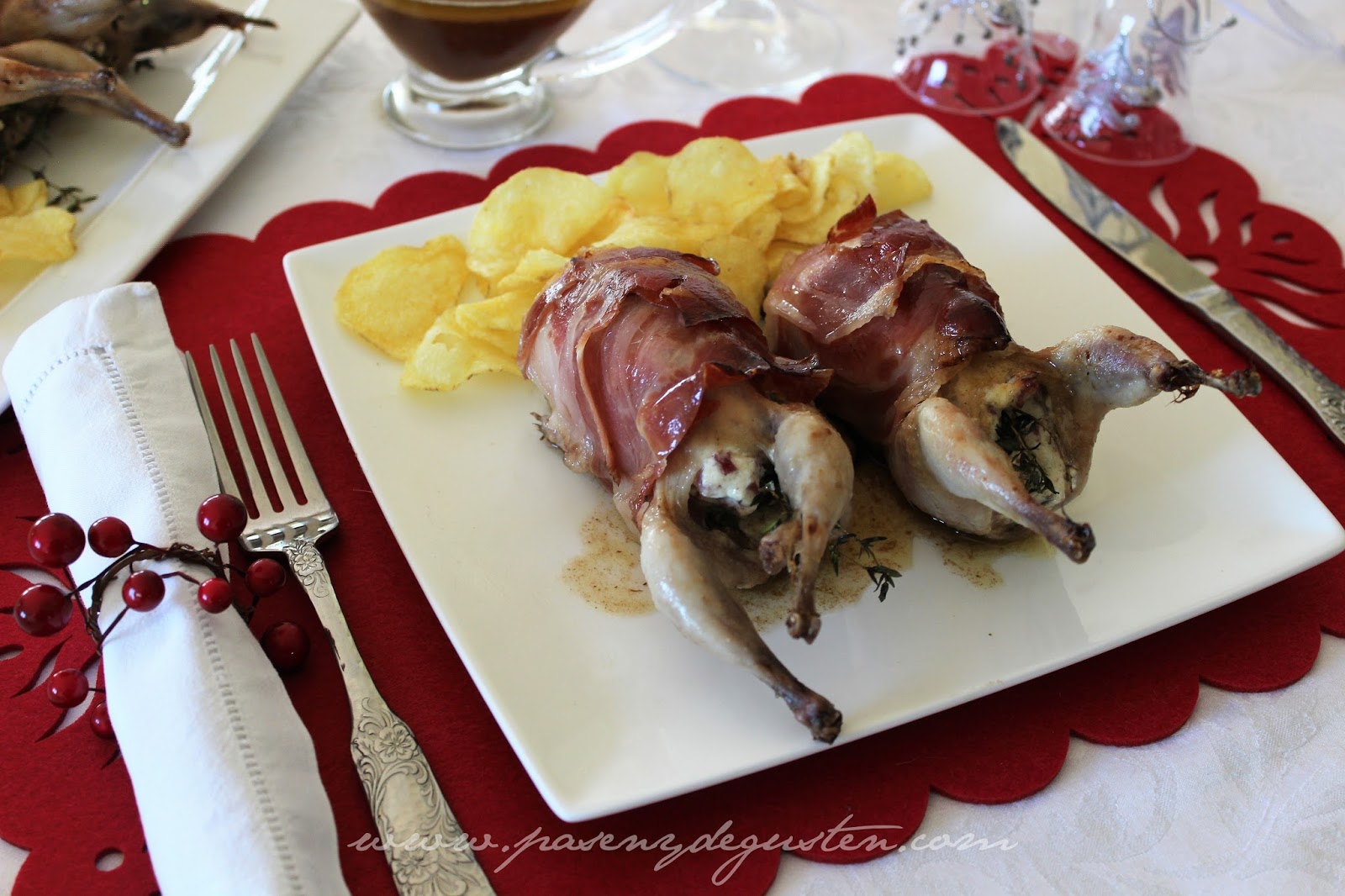 CODORNICES RELLENAS AL VERMÚ. - PASEN Y DEGUSTEN