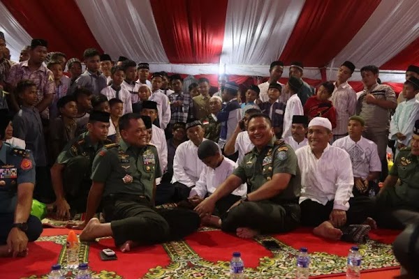 Buka Bareng Anak Yatim, Panglima TNI: Ramadhan Bulan yang Luar Biasa!